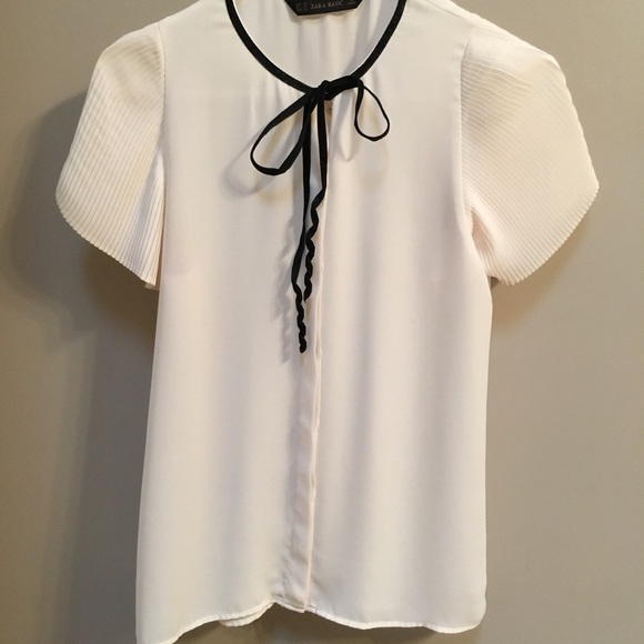 Zara Cream Blouse with Black Trim - Picture 2 of 5